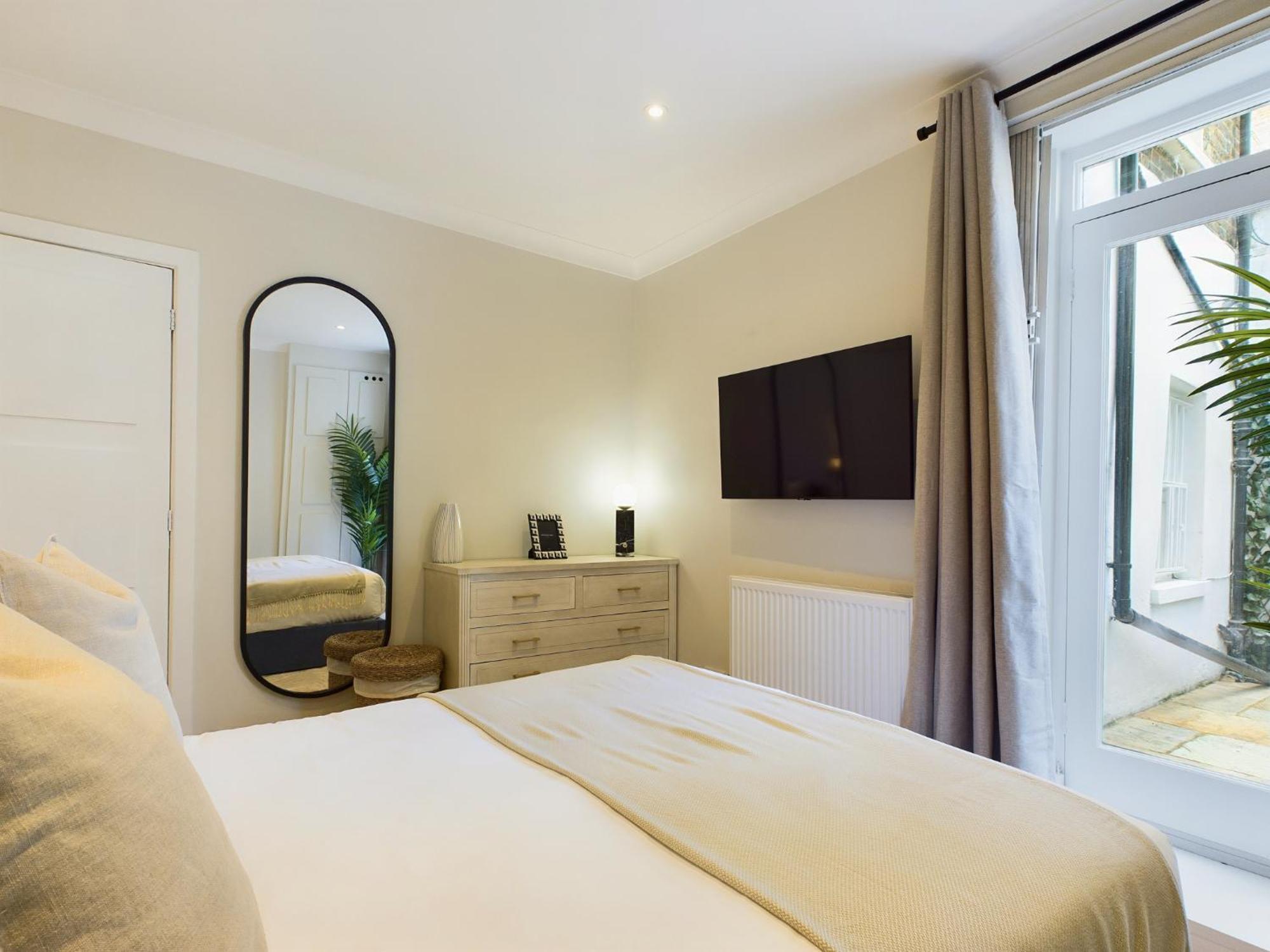 Be - The Warwick Avenue Residences