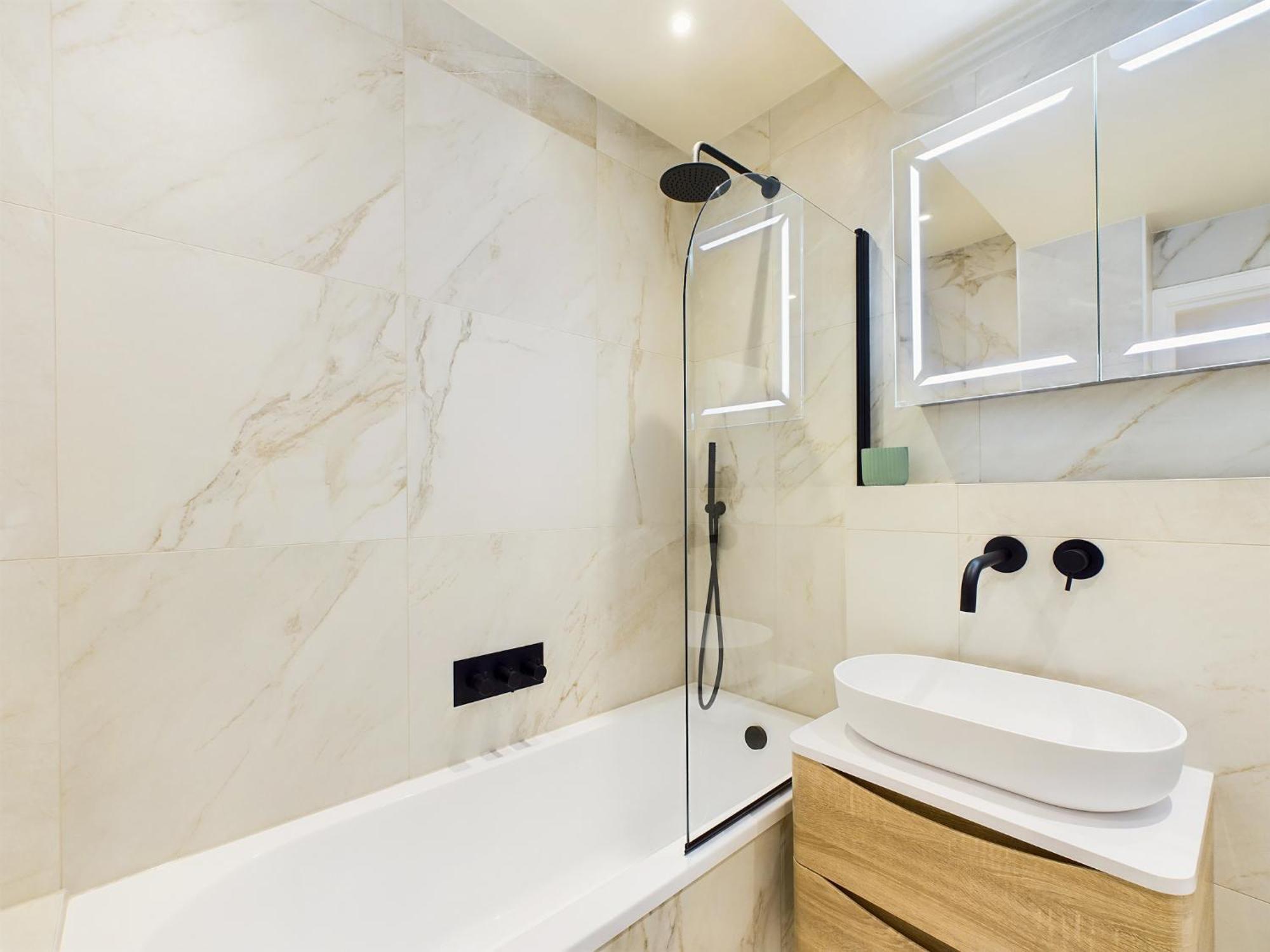 Be - The Warwick Avenue Residences Appartamento